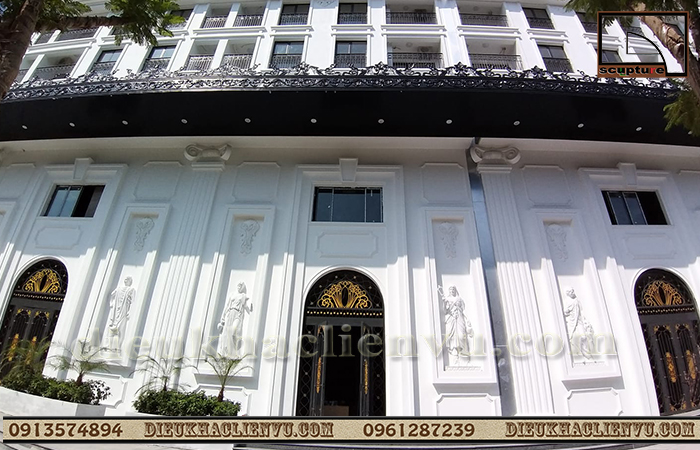 Phù điêu châu Âu kết hợp trang trí cùng tiểu cảnh